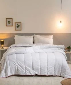 BLEU CALIN Couette 4 Saisons 200x200cm 3 Couettes En 1 10 BLEU CALIN Couette 4 Saisons 200x200cm 3 Couettes En 1 -Boutique Maisons du Monde couette 4 saisons 200x200cm 3 couettes en 1 3