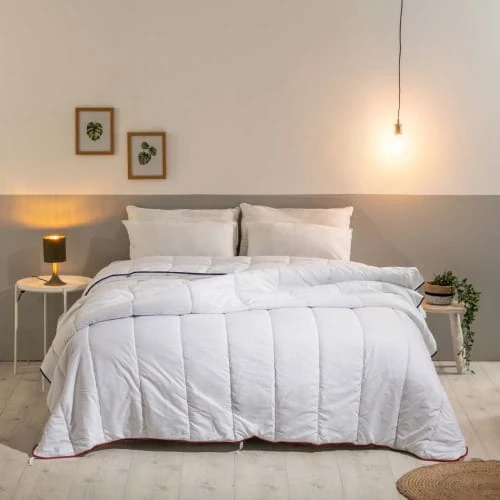 BLEU CALIN Couette 4 Saisons 200x200cm 3 Couettes En 1 6 BLEU CALIN Couette 4 Saisons 200x200cm 3 Couettes En 1 – Image 4