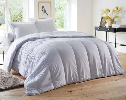 Becquet Couette 4 Saisons 240x220 Blanche En Polyester 200+300 G/m² 5 Becquet Couette 4 Saisons 240x220 Blanche En Polyester 200+300 G/m² – Image 3