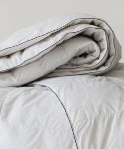 MPC Maison Couette Luxe En Plume 4 Saisons Blanc 260x240 Cm 6 MPC Maison Couette Luxe En Plume 4 Saisons Blanc 260x240 Cm -Boutique Maisons du Monde couette luxe en plume 4 saisons blanc 260x240 cm 1