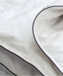 MPC Maison Couette Luxe En Plume 4 Saisons Blanc 260x240 Cm 7 MPC Maison Couette Luxe En Plume 4 Saisons Blanc 260x240 Cm -Boutique Maisons du Monde couette luxe en plume 4 saisons blanc 260x240 cm 2