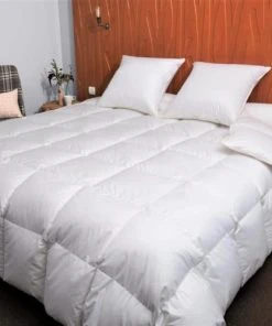 Castex Couette Naturelle Chaude Duvet D’oie Et Coton Bio 240x220 Cm -Boutique Maisons du Monde couette naturelle chaude duvet d oie et coton bio 240x220 cm 1