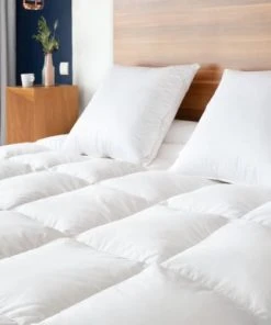 Castex Couette Naturelle Chaude En Duvet Et Coton Bio 260x240 Cm -Boutique Maisons du Monde couette naturelle chaude en duvet et coton bio 260x240 cm 2