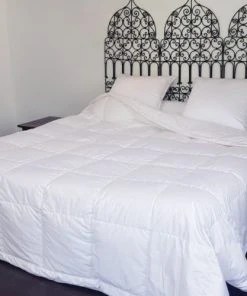 Castex Couette Naturelle Fine En Duvet Et Coton Bio 140x200 Cm -Boutique Maisons du Monde couette naturelle fine en duvet et coton bio 140x200 cm 1