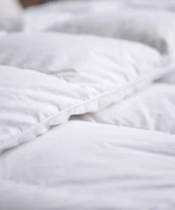 Bonne Manière Couette Naturelle Très Chaude 240x260cm -Boutique Maisons du Monde couette naturelle tres chaude 240x260cm 3