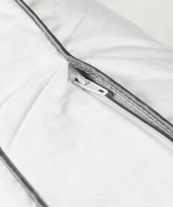 BLEU CALIN Oreiller 60x60cm SENSATION DUVET PREMIUM -Boutique Maisons du Monde oreiller 60x60cm sensation duvet premium 2