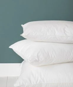 Essix Oreiller Ferme En Coton Synthétique 65x65 -Boutique Maisons du Monde oreiller ferme en coton synthetique 65x65 2