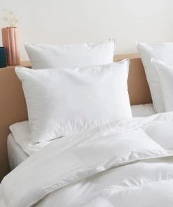 WAKE ME GREEN Oreiller FERME Sensation Duvet - Coton 60x60 Cm -Boutique Maisons du Monde oreiller ferme sensation duvet coton 60x60 cm 1