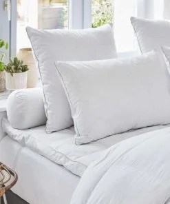 Drouault Oreiller Moguilev - 40% Duvet Canard Blanc - MEDIUM 65x65 Cm -Boutique Maisons du Monde oreiller moguilev 40 duvet canard blanc medium 65x65 cm 1