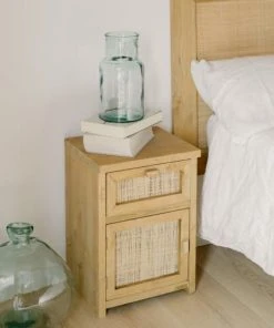 Hannun Table De Chevet Avec Etagère En Bois D'épicéa Couleur Naturelle -Boutique Maisons du Monde table de chevet avec etagere en bois d epicea couleur naturelle 2