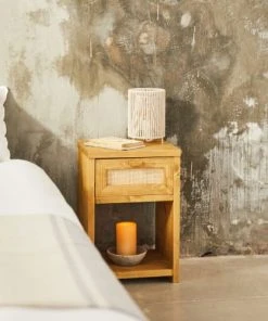 Hannun Table De Chevet Avec Tiroir En Bois D'épicéa De Couleur Naturelle -Boutique Maisons du Monde table de chevet avec tiroir en bois d epicea de couleur naturelle 2