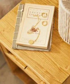 Hannun Table De Chevet Avec Tiroir En Bois D'épicéa De Couleur Naturelle -Boutique Maisons du Monde table de chevet avec tiroir en bois d epicea de couleur naturelle 5