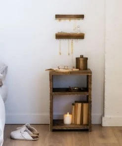 Hannun Table De Chevet En Bois D'épicéa De Couleur Marron -Boutique Maisons du Monde table de chevet en bois d epicea de couleur marron 1