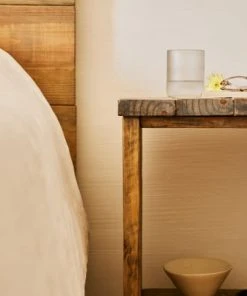 Hannun Table De Chevet En Bois D'épicéa Massif -Boutique Maisons du Monde table de chevet en bois d epicea massif 5