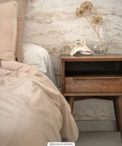 Rendez Vous Déco Table De Chevet En Bois De Teck, 1 Niche Et 1 Tiroir -Boutique Maisons du Monde table de chevet en bois de teck 1 niche et 1 tiroir 1