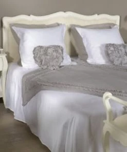 HELLIN Table De Nuit Baroque En Bois 1 Tiroir 1 Tablette -Boutique Maisons du Monde table de nuit baroque en bois 1 tiroir 1 tablette 1