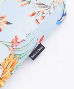 RNT By Really Nice Things Tête De Lit En Velours Et Mousse Imprimé Floral, Fond Bleu Clair. -Boutique Maisons du Monde tete de lit en velours et mousse imprime floral fond bleu clair 3